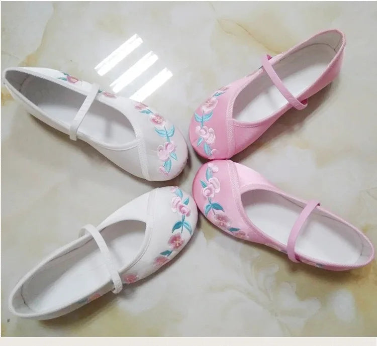 OEM Girls Soft Ballet Pink Canvas Dance Shoes in Wholesale for Soft Style Dance Practice